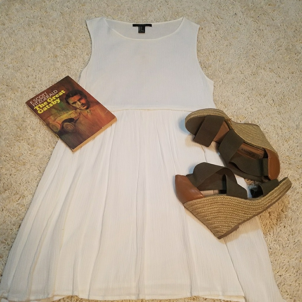 Forever 21 crinkle drop waist dress